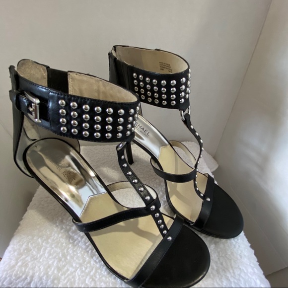 MICHAEL KORS STUDDED STILETTOS - Picture 1 of 11